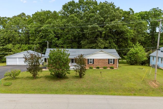 190 Post Oak Ave, Camden, TN 38320