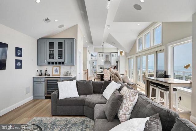 209 E 20TH ST, Long Beach Township, NJ 08008