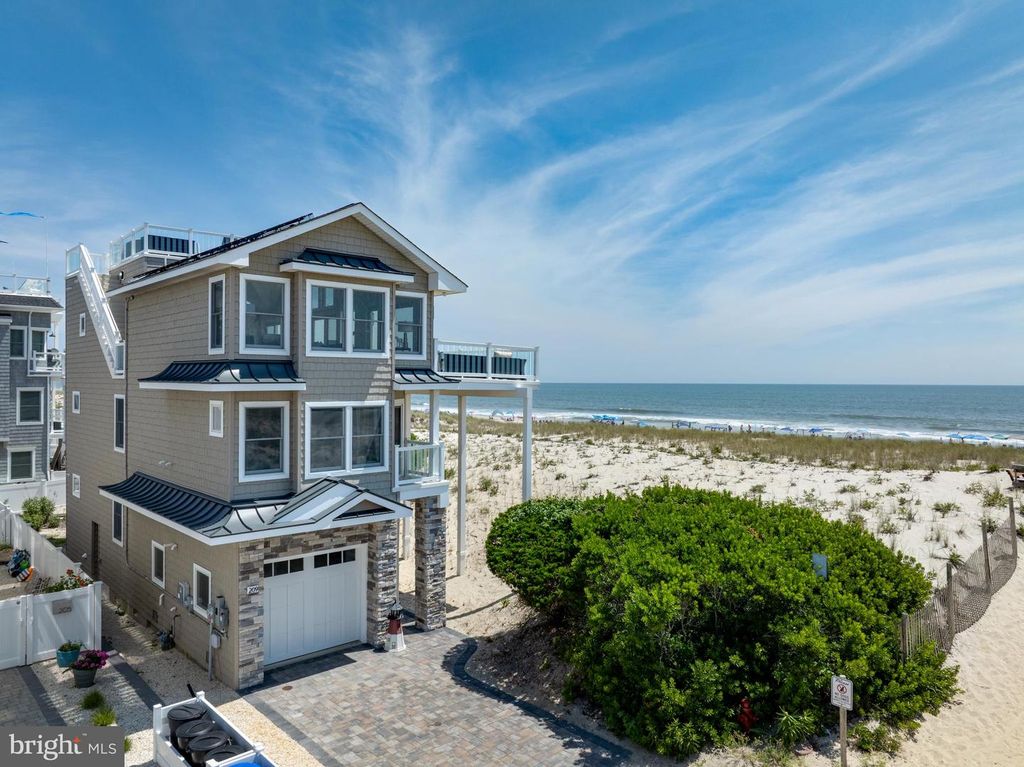 209 E 20TH ST, Long Beach Township, NJ 08008