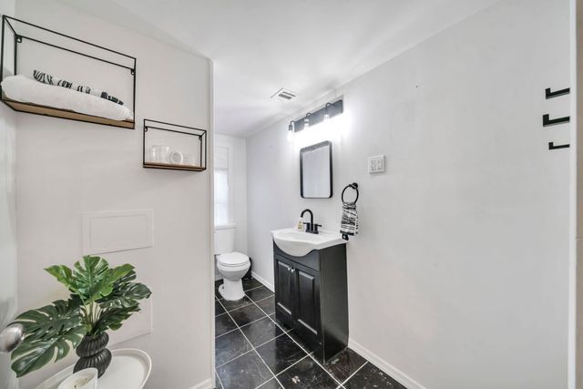 24 MAPLEWOOD AVE, Keansburg Boro, NJ 07734