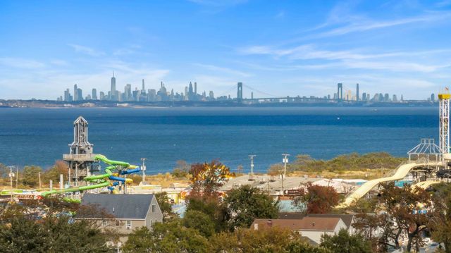 24 MAPLEWOOD AVE, Keansburg Boro, NJ 07734