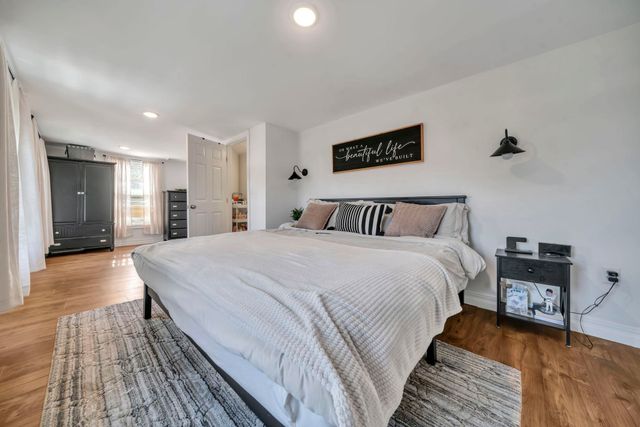 24 MAPLEWOOD AVE, Keansburg Boro, NJ 07734