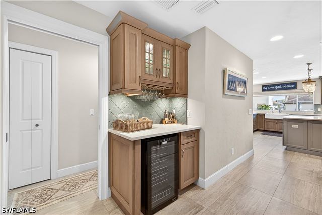 240 Channel DR, Naples, FL 34108