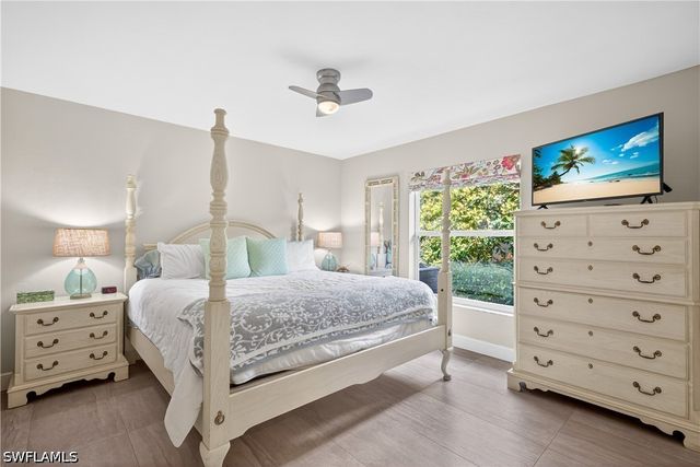 240 Channel DR, Naples, FL 34108