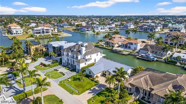 240 Channel DR, Naples, FL 34108