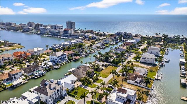 240 Channel DR, Naples, FL 34108