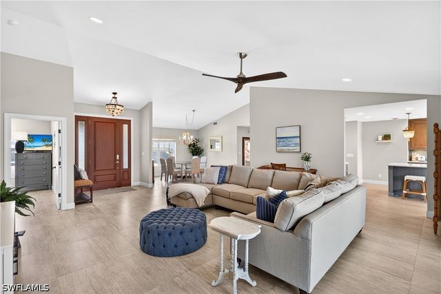 240 Channel DR, Naples, FL 34108