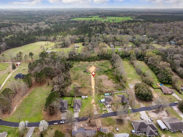 222A Cedar St., Petal, MS 39465