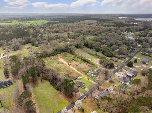 222A Cedar St., Petal, MS 39465