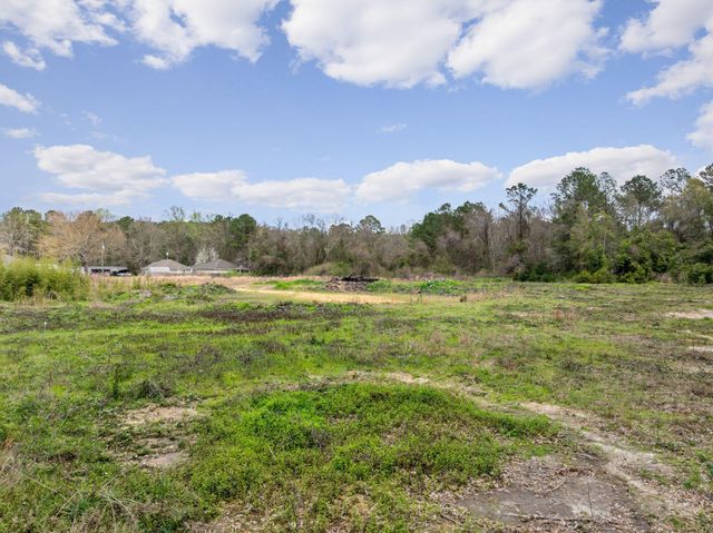 222A Cedar St., Petal, MS 39465