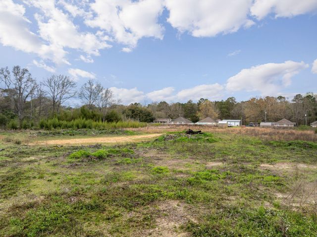 222A Cedar St., Petal, MS 39465