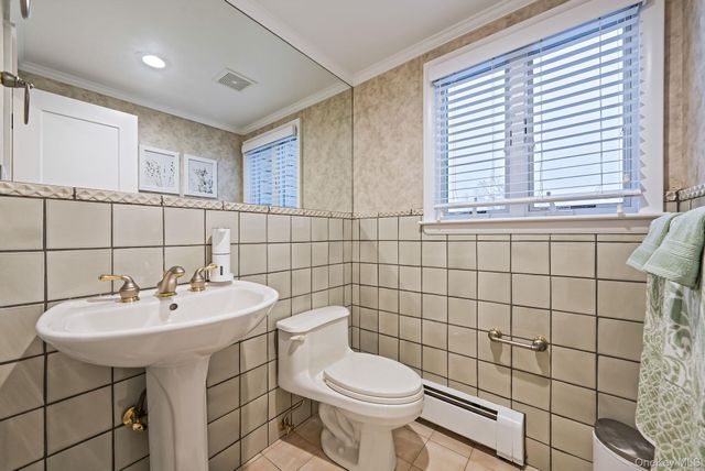 2 Cindy Street, Smithtown, NY 11787