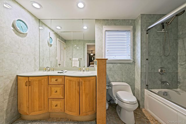 2 Cindy Street, Smithtown, NY 11787