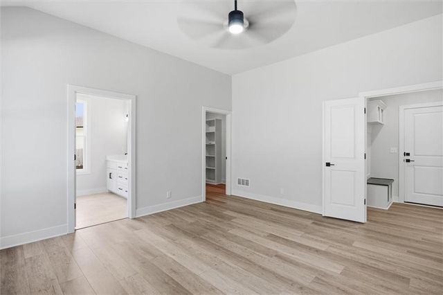 21063 W 225th Street, Spring Hill, KS 66083