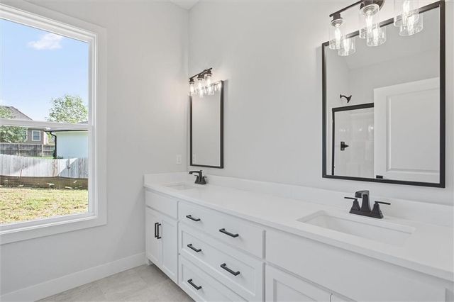 21063 W 225th Street, Spring Hill, KS 66083