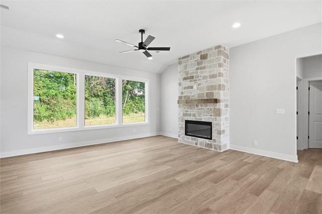 21063 W 225th Street, Spring Hill, KS 66083