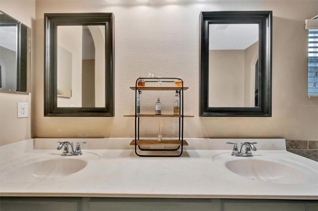 15616 STARLING WATER DRIVE, Lithia, FL 33547