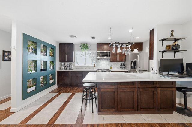 12510 White Plains Drive, Houston, TX 77089
