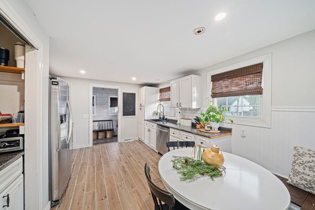 28 Pratt St, Brockton, MA 02302