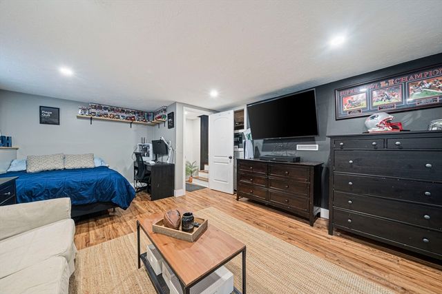 28 Pratt St, Brockton, MA 02302