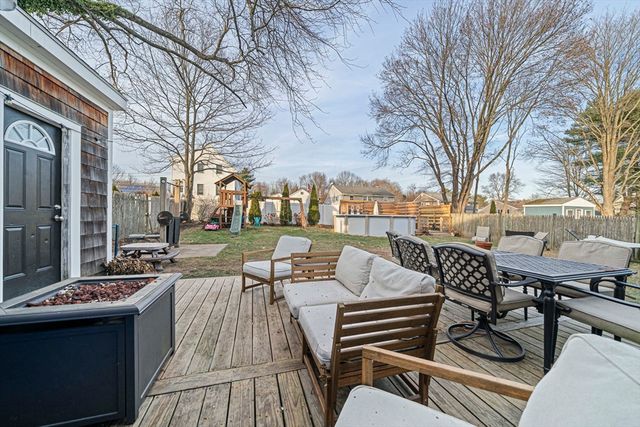 28 Pratt St, Brockton, MA 02302