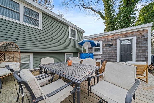 28 Pratt St, Brockton, MA 02302