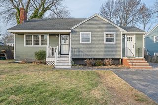 28 Pratt St, Brockton, MA 02302