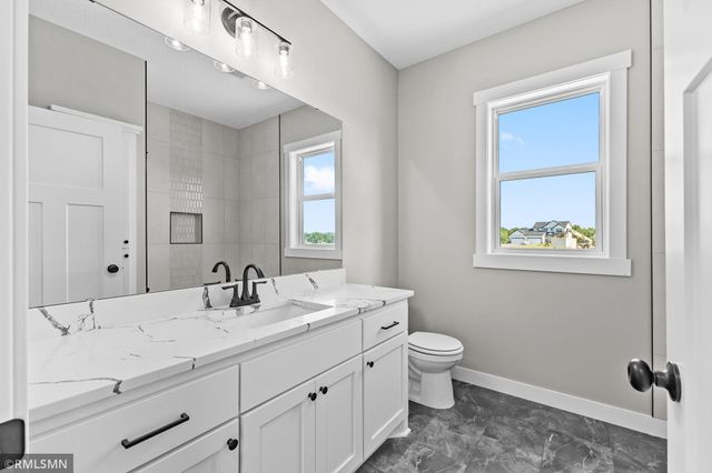 871 206th Avenue NW, Oak Grove, MN 55011