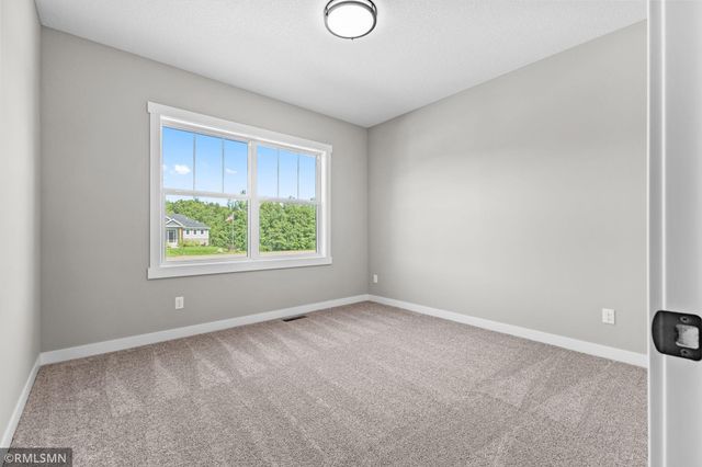 871 206th Avenue NW, Oak Grove, MN 55011