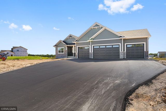 871 206th Avenue NW, Oak Grove, MN 55011