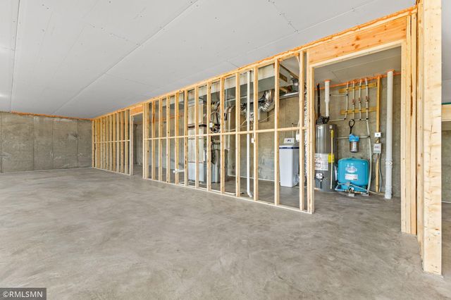 871 206th Avenue NW, Oak Grove, MN 55011