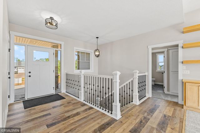 871 206th Avenue NW, Oak Grove, MN 55011