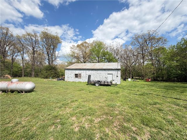 13280 N Gaiche Road, Gentry, AR 72734