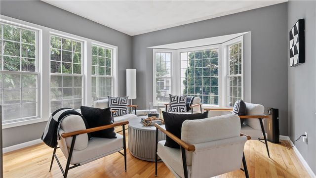 68 Castle Rocks Road, Warwick, RI 02886