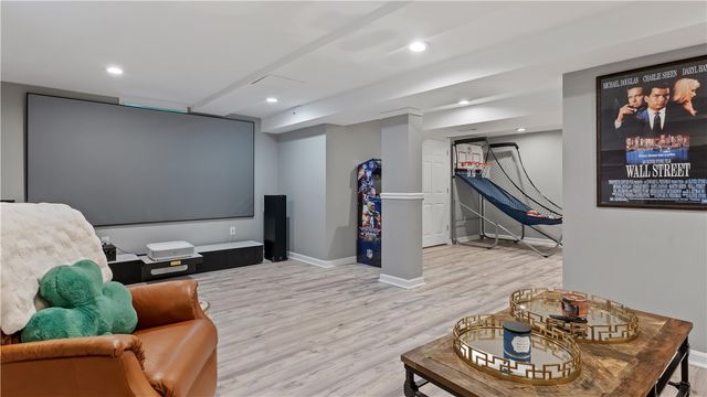 68 Castle Rocks Road, Warwick, RI 02886