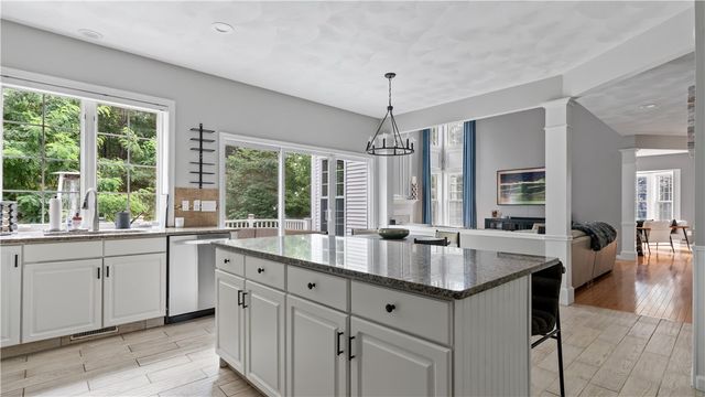 68 Castle Rocks Road, Warwick, RI 02886