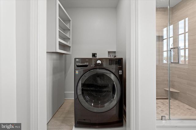 6 E CECIL ST, Winchester, VA 22601