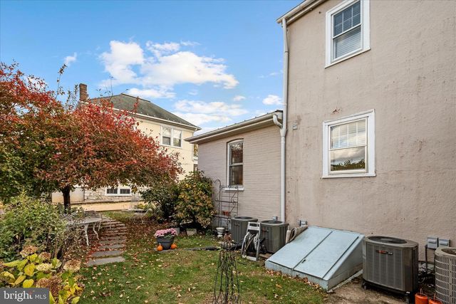 6 E CECIL ST, Winchester, VA 22601