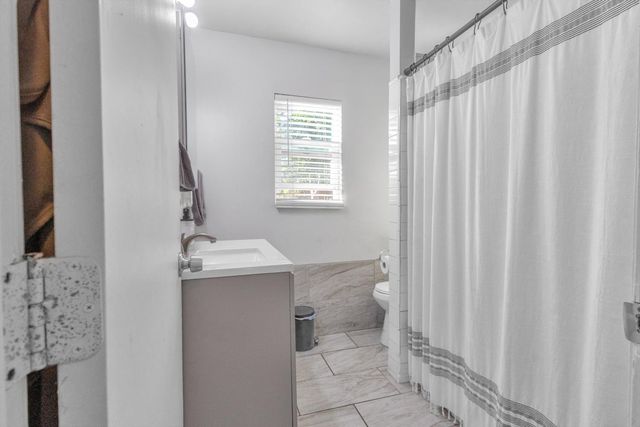 2309 Hackberry St, Stockton, CA 95205
