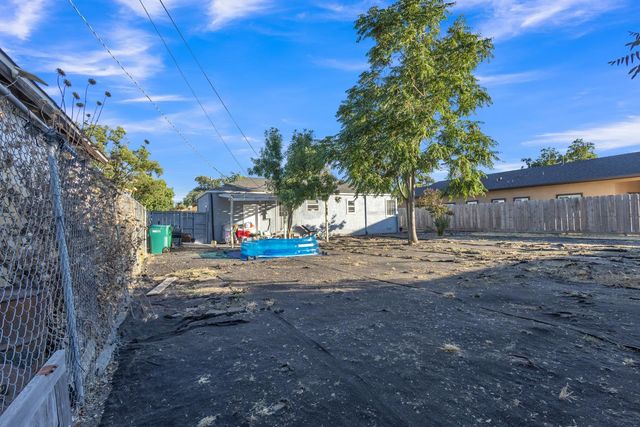 2309 Hackberry St, Stockton, CA 95205