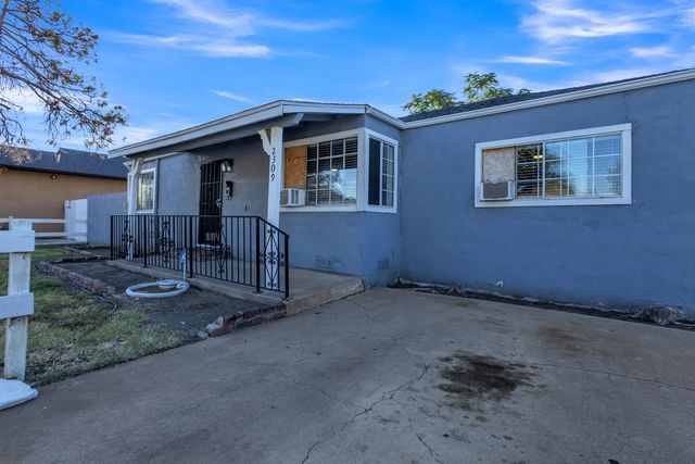 2309 Hackberry St, Stockton, CA 95205