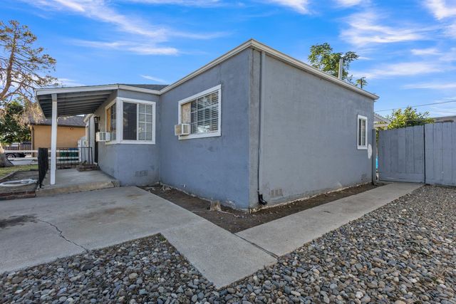 2309 Hackberry St, Stockton, CA 95205
