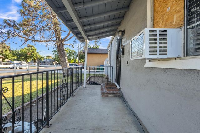 2309 Hackberry St, Stockton, CA 95205