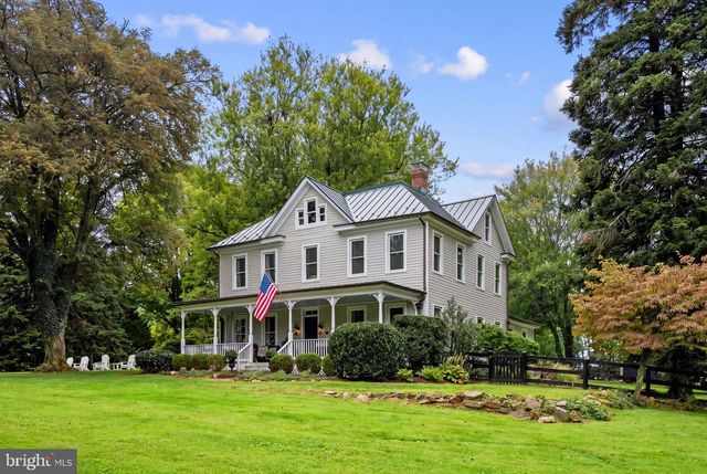 17121 SIMPSON CIR, Paeonian Springs, VA 20129