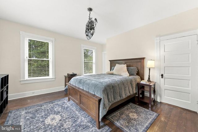 17121 SIMPSON CIR, Paeonian Springs, VA 20129