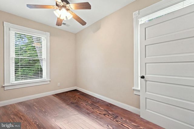 17121 SIMPSON CIR, Paeonian Springs, VA 20129