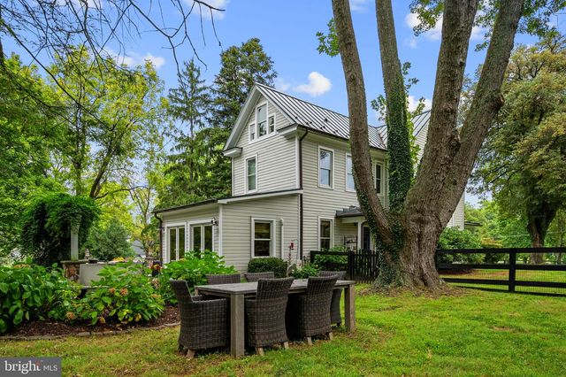 17121 SIMPSON CIR, Paeonian Springs, VA 20129
