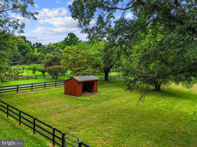 17121 SIMPSON CIR, Paeonian Springs, VA 20129