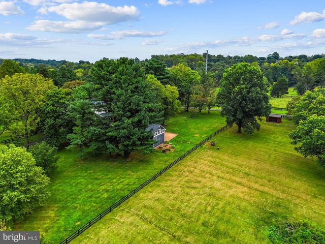 17121 SIMPSON CIR, Paeonian Springs, VA 20129