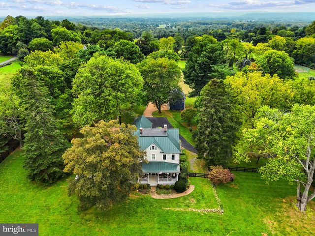 17121 SIMPSON CIR, Paeonian Springs, VA 20129